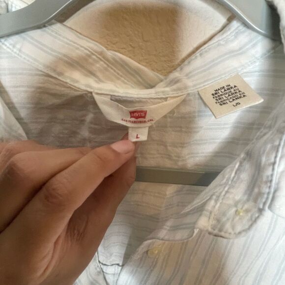 ‎Levi’s button up shirt - Picture 4 of 5